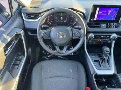 2024 Toyota RAV4 XLE - Photo 14