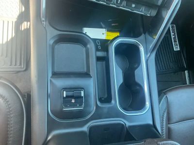 2025 GMC Sierra 3500HD — photo 12 view