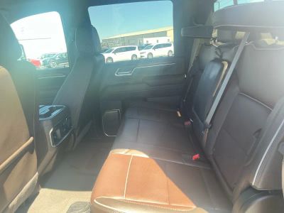 2025 GMC Sierra 3500HD — photo 16 view