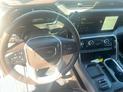2025 GMC Sierra 3500HD — photo 14 view
