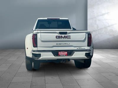 2025 GMC Sierra 3500HD — detail view