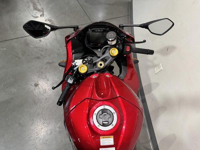 2025 Suzuki GSX-R1000R - Photo 9