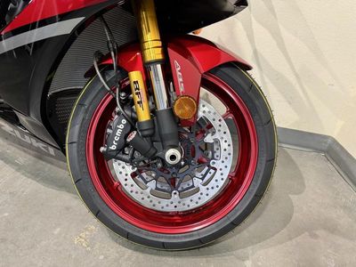 2025 Suzuki GSX-R1000R - Photo 13