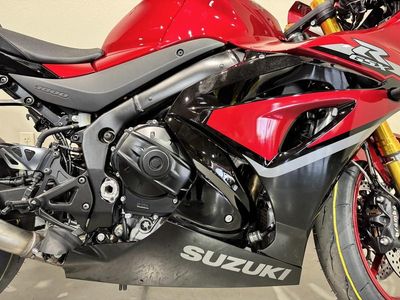 2025 Suzuki GSX-R1000R - Photo 10
