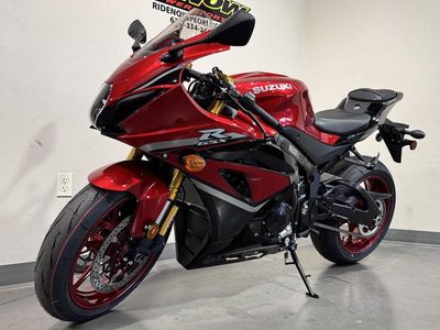 2025 Suzuki GSX-R1000R - Photo 1