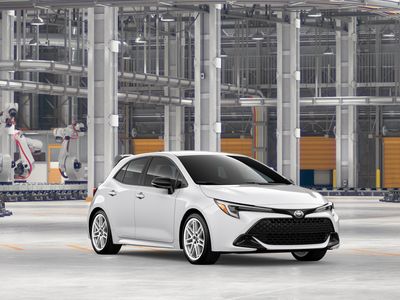 2026 Toyota Corolla Hatchback - Photo 17