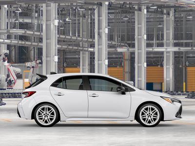 2026 Toyota Corolla Hatchback - Photo 14