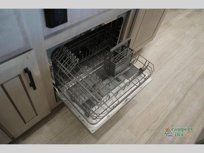 2026 Jayco Pinnacle - Photo 29