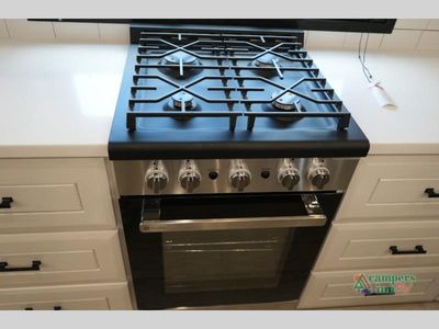 2026 Jayco Pinnacle - Photo 30