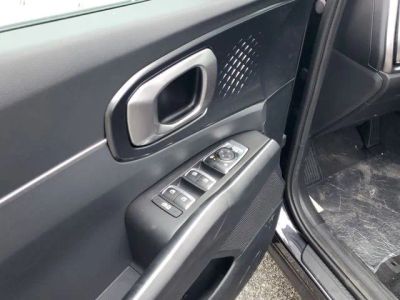 2025 Kia Sorento — engine compartment view