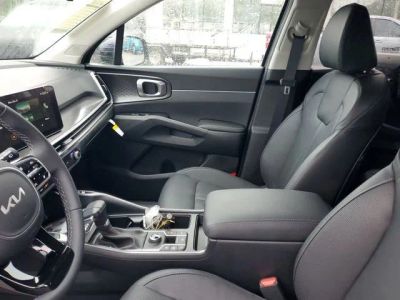 2025 Kia Sorento — photo 8 view