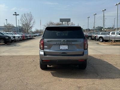 2022 Chevrolet Suburban - Photo 6