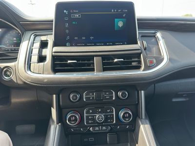 2022 Chevrolet Suburban - Photo 15