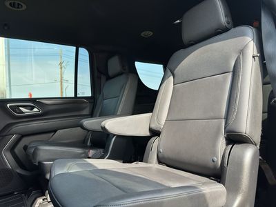 2022 Chevrolet Suburban - Photo 24
