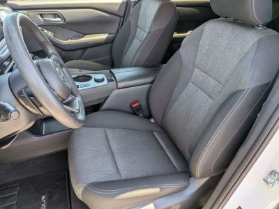 2024 Nissan Rogue — photo 11 view