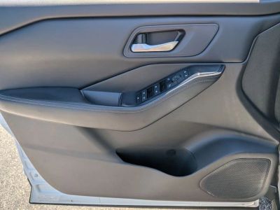 2024 Nissan Rogue — photo 24 view