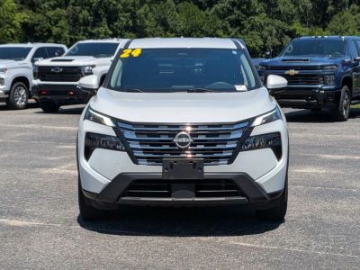 2024 Nissan Rogue — photo 8 view