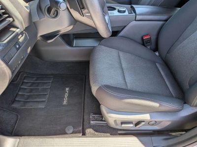 2024 Nissan Rogue — photo 12 view