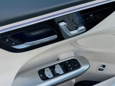 2025 Mercedes-Benz C-Class - Photo 24