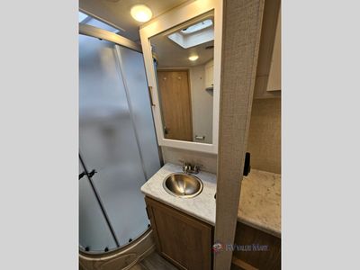 2026 Thor Motor Coach Four Winds - Photo 39