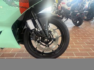 2026 Yamaha YZF-R3 - Photo 17