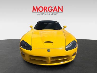 2005 Dodge Viper — side profile view