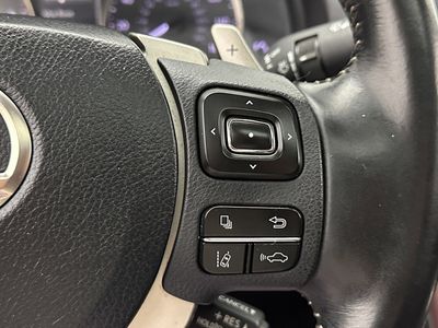2019 Lexus IS - Photo 20