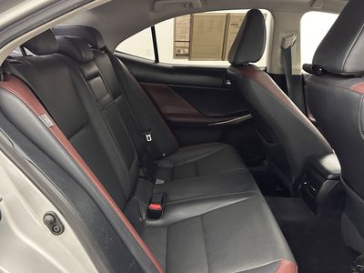 2019 Lexus IS - Photo 29
