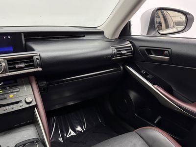 2019 Lexus IS - Photo 26