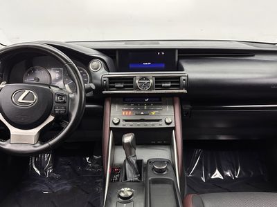 2019 Lexus IS - Photo 25