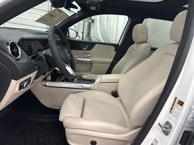 2026 Mercedes-Benz GLB — photo 19 view