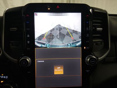 2025 Ram 1500 — photo 16 view