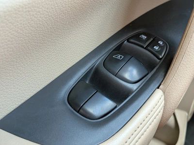 2019 Nissan Rogue — photo 22 view