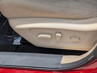 2019 Nissan Rogue — photo 21 view