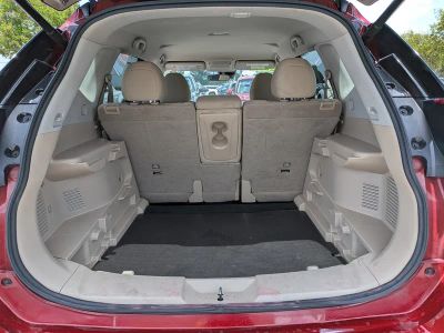 2019 Nissan Rogue — photo 13 view