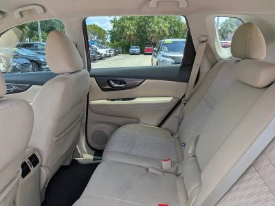 2019 Nissan Rogue — photo 15 view