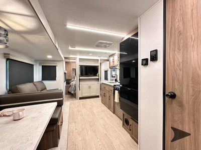 2026 Coachmen RV Freedom Express Ultra Lite - Photo 12