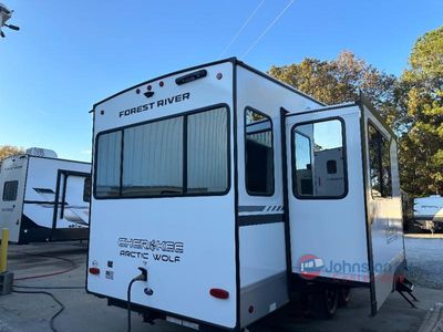 2025 Forest River RV Cherokee Arctic Wolf - Photo 8