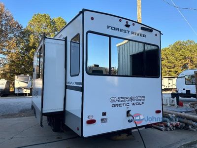2025 Forest River RV Cherokee Arctic Wolf - Photo 6