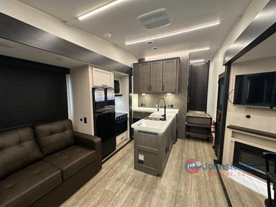 2025 Forest River RV Cherokee Arctic Wolf - Photo 10