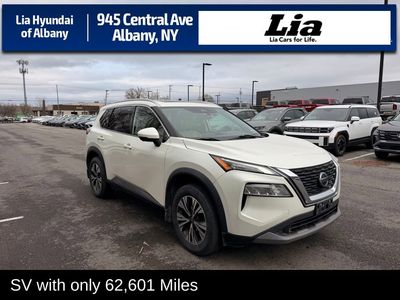 2021 Nissan Rogue SV - Photo 2