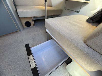 2026 Airstream WORLD TRAVELERUSA — photo 13 view