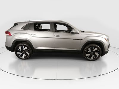 2025 Volkswagen Atlas Cross Sport — photo 8 view