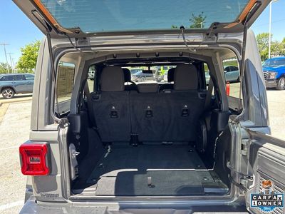 2022 Jeep Wrangler — photo 34 view