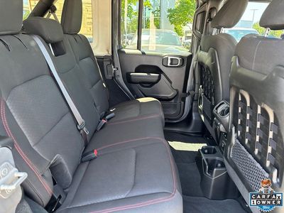 2022 Jeep Wrangler — photo 41 view