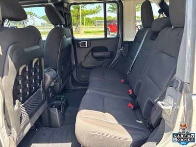 2022 Jeep Wrangler — photo 37 view