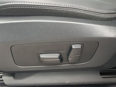 2025 BMW X2 - Photo 23