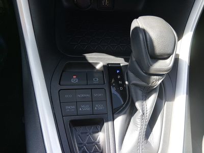 2024 Toyota RAV4 - Photo 19