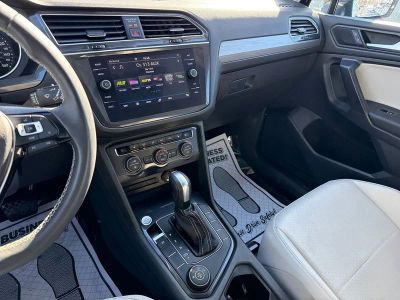 2021 Volkswagen Tiguan SE - Photo 25