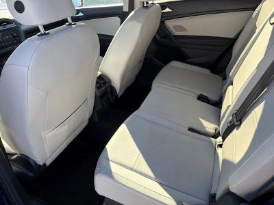 2021 Volkswagen Tiguan SE - Photo 16